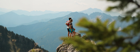 10 % Rabatt auf reduzierte Kleidung und Schuhe im Bergzeit Sale